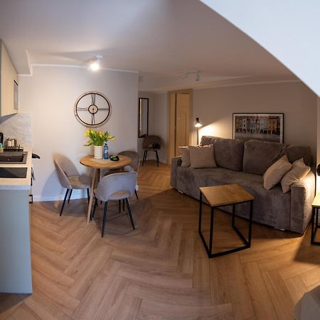 Apartamenty Drevny Kocur Poznań Eksteriør billede